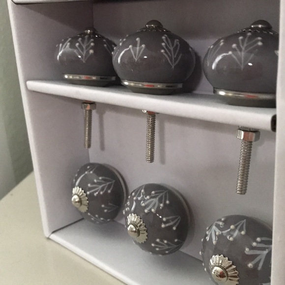 CASA DECOR Other - Drawer Knobs Pulls Dark Gray Ceramic Set of 6